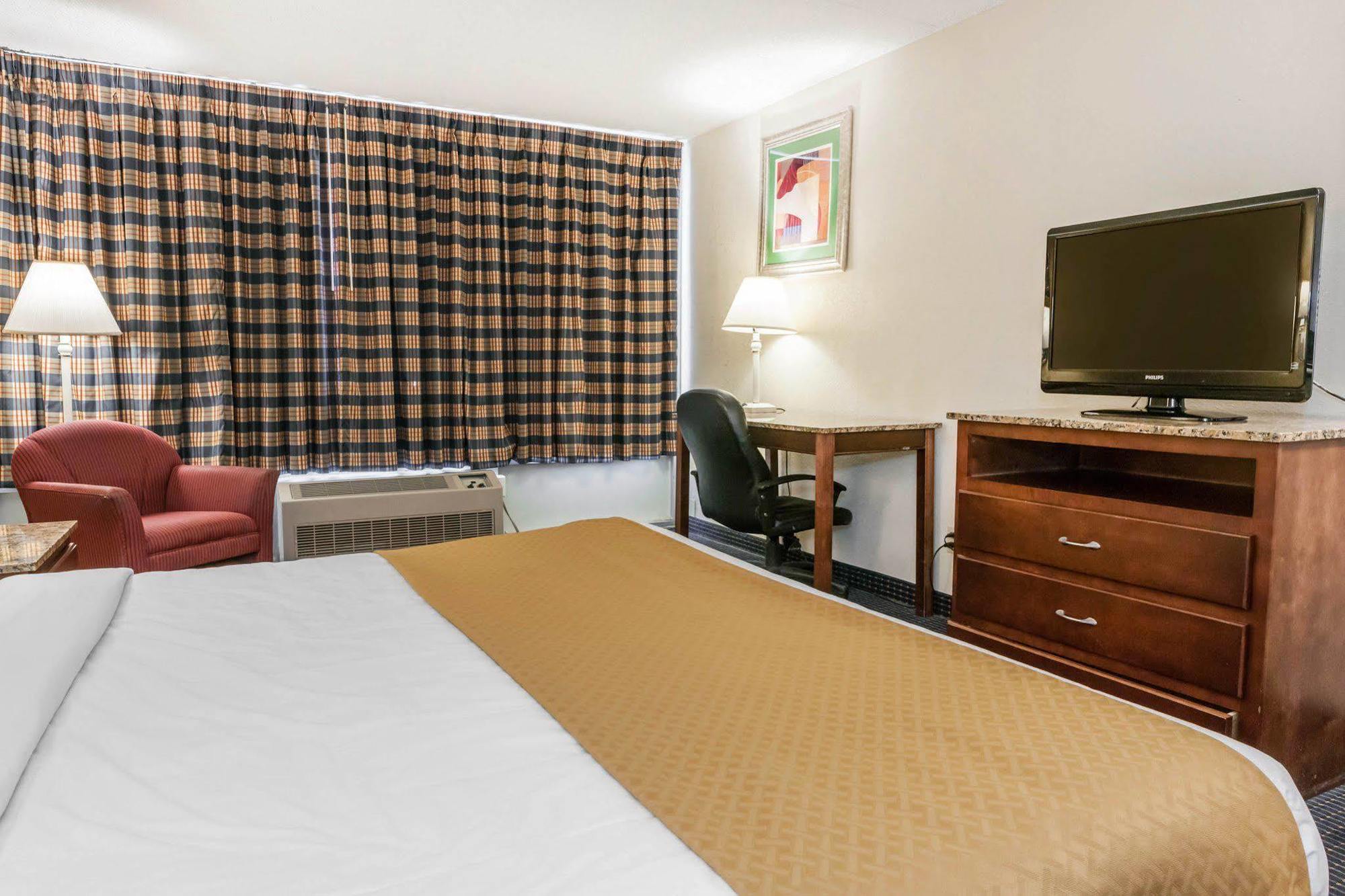 Quality Inn & Suites Lafayette I-65 Kültér fotó